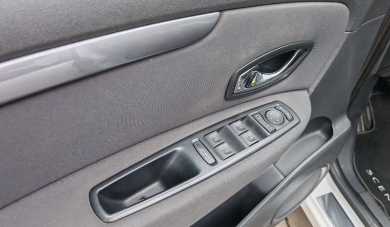 
								Renault Scenic Limited full									
