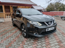 
										Nissan Qashqai Tekna full									