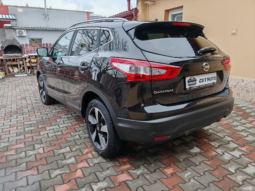 
										Nissan Qashqai Tekna full									