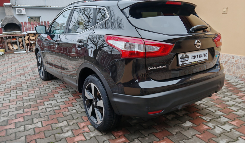 
								Nissan Qashqai Tekna full									