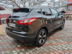 
										Nissan Qashqai Tekna full									