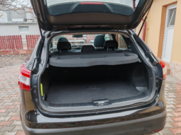 
										Nissan Qashqai Tekna full									
