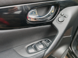 
										Nissan Qashqai Tekna full									