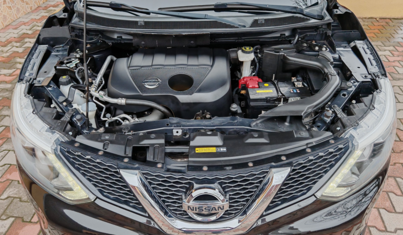 
								Nissan Qashqai Tekna full									