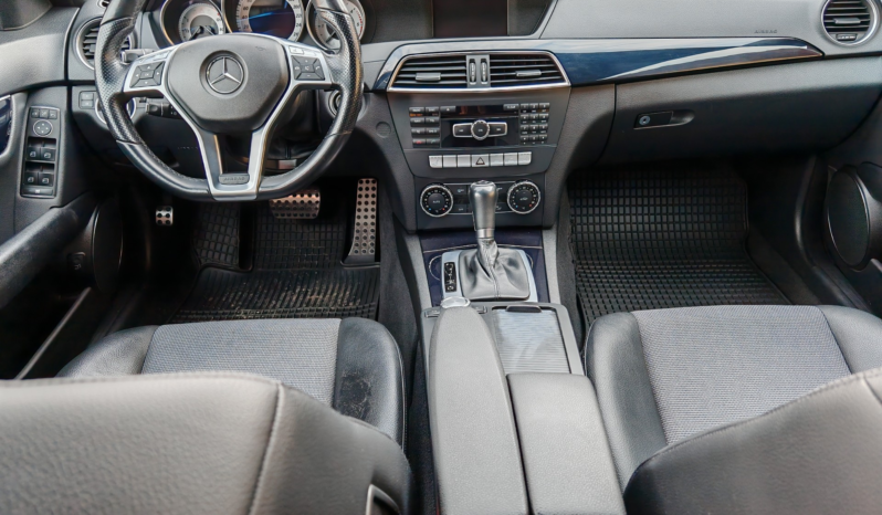
								Mercedes C-Klasse C220 CDI Avantgarde full									