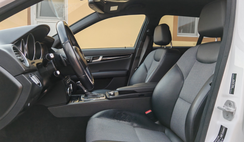 
								Mercedes C-Klasse C220 CDI Avantgarde full									