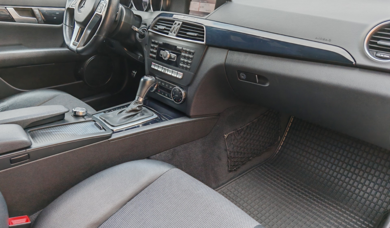 
								Mercedes C-Klasse C220 CDI Avantgarde full									