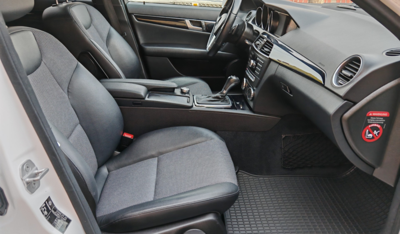 
								Mercedes C-Klasse C220 CDI Avantgarde full									