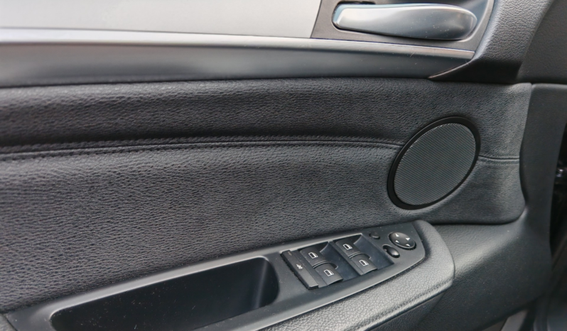 
								BMW X5 X-Drive full									