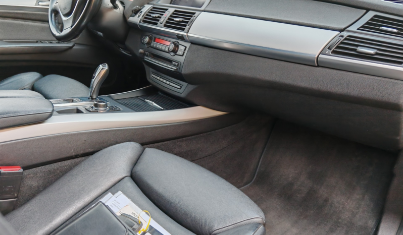 
								BMW X5 X-Drive full									