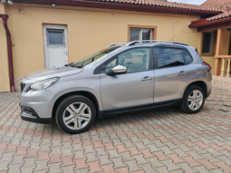 
										Peugeot 2008 1.2 PureTech Allure full									