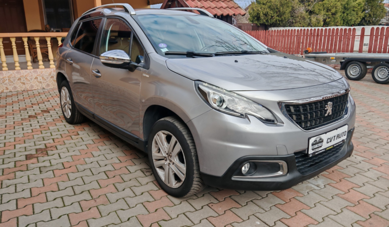 
								Peugeot 2008 1.2 PureTech Allure full									