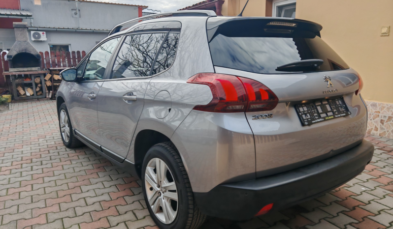 
								Peugeot 2008 1.2 PureTech Allure full									