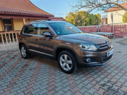 
										Volkswagen Tiguan 2.0 TDI Sport & Style 4Motion full									