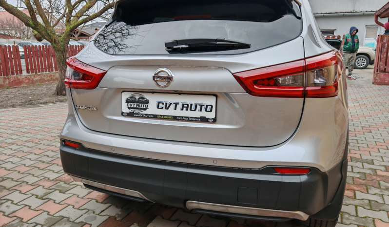 
								Nissan Qashqai N-Conecta full									