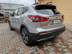 
										Nissan Qashqai N-Conecta full									