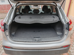 
										Nissan Qashqai N-Conecta full									