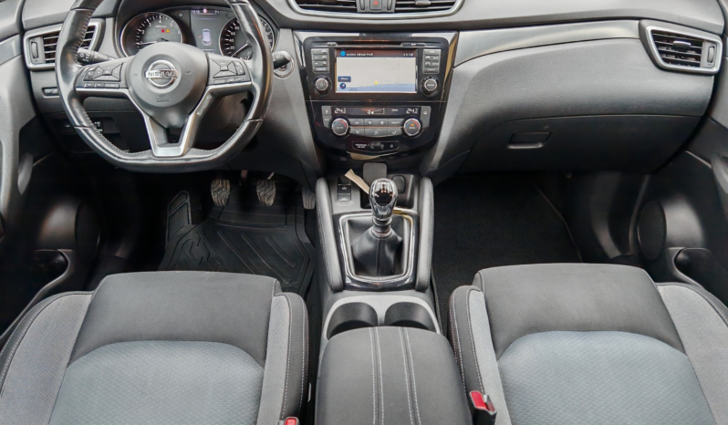
								Nissan Qashqai N-Conecta full									