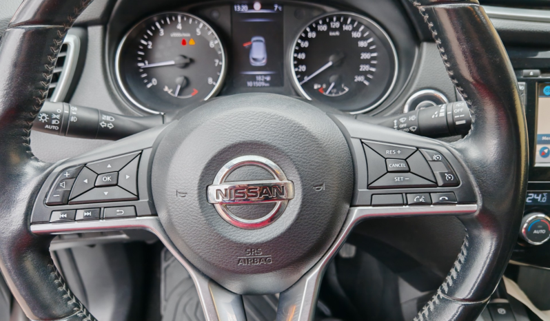 
								Nissan Qashqai N-Conecta full									