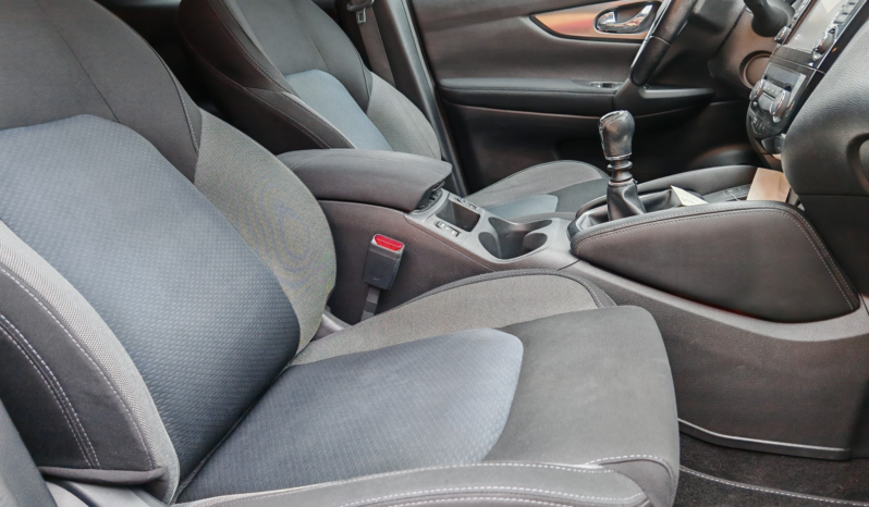 
								Nissan Qashqai N-Conecta full									