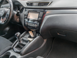 
										Nissan Qashqai N-Conecta full									