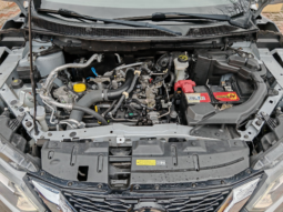 
										Nissan Qashqai N-Conecta full									