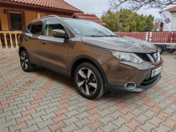 
										Nissan Qashqai N-Conecta full									
