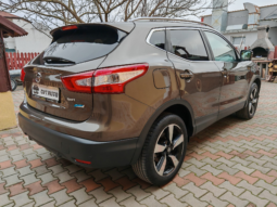 
										Nissan Qashqai N-Conecta full									