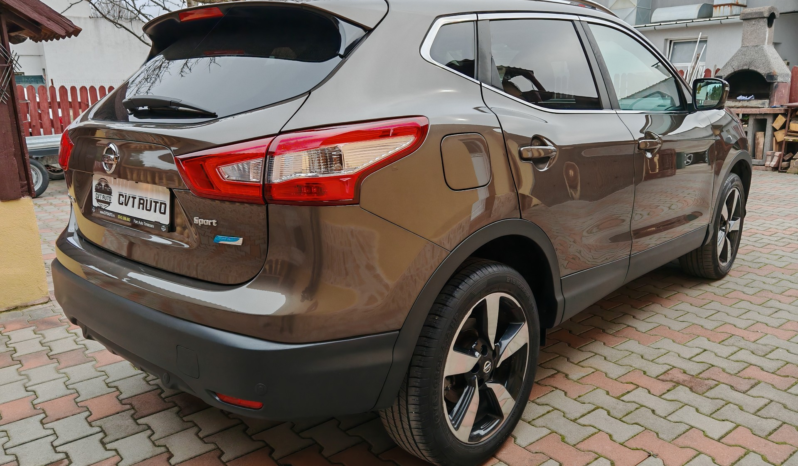 
								Nissan Qashqai N-Conecta full									