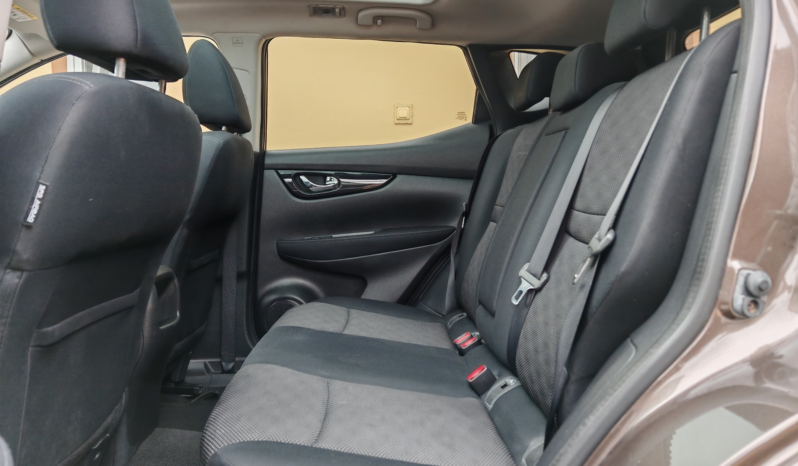 
								Nissan Qashqai N-Conecta full									