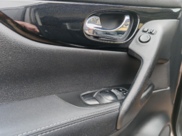 
										Nissan Qashqai N-Conecta full									