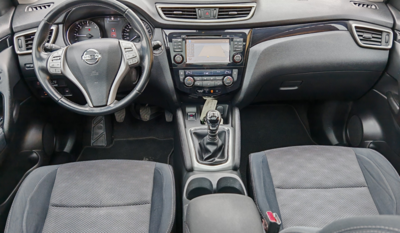 
								Nissan Qashqai N-Conecta full									