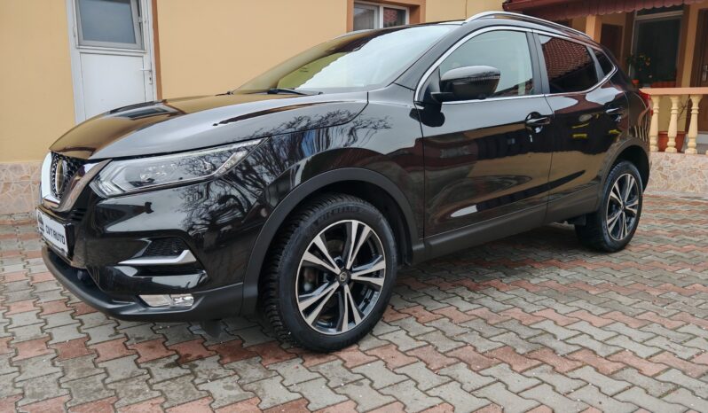 
								Nissan Qashqai 1.2 N-Connecta full									