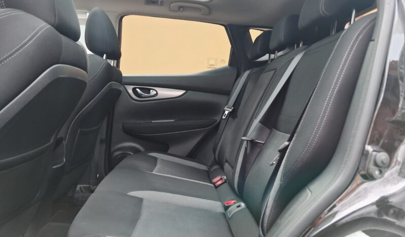 
								Nissan Qashqai 1.2 N-Connecta full									