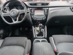 
										Nissan Qashqai 1.2 N-Connecta full									