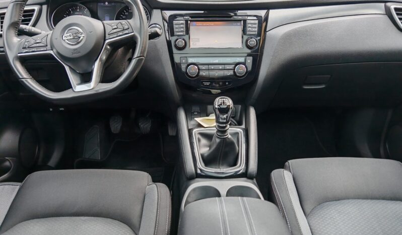 
								Nissan Qashqai 1.2 N-Connecta full									