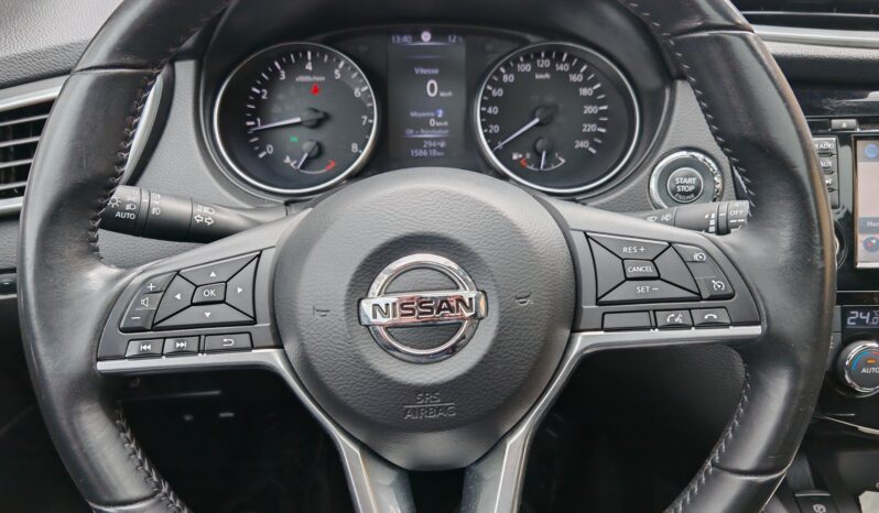 
								Nissan Qashqai 1.2 N-Connecta full									
