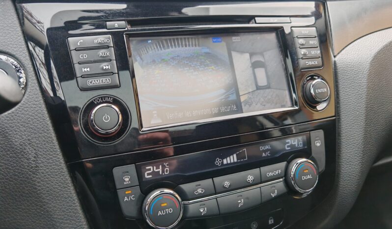 
								Nissan Qashqai 1.2 N-Connecta full									