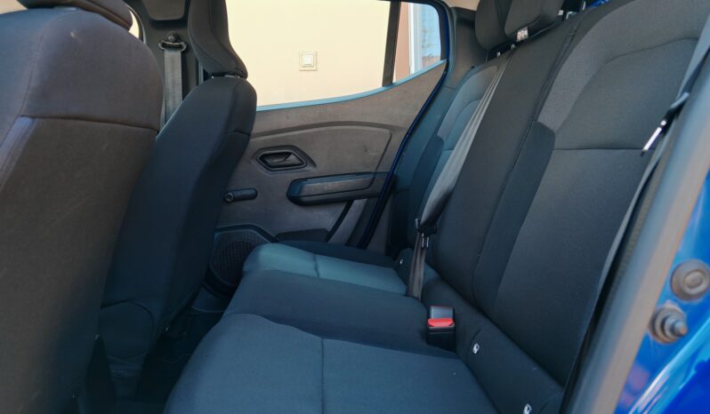 
								Dacia Sandero full									
