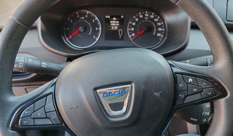 
								Dacia Sandero full									