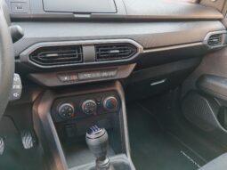 
										Dacia Sandero full									