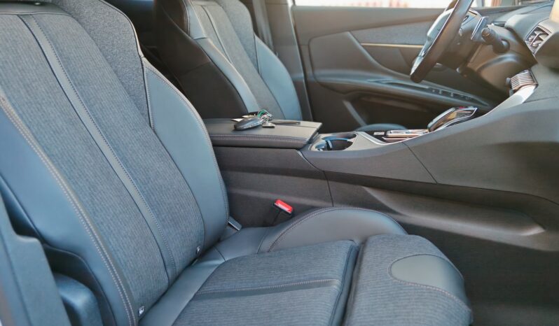 
								Peugeot 3008 GT-Line full									