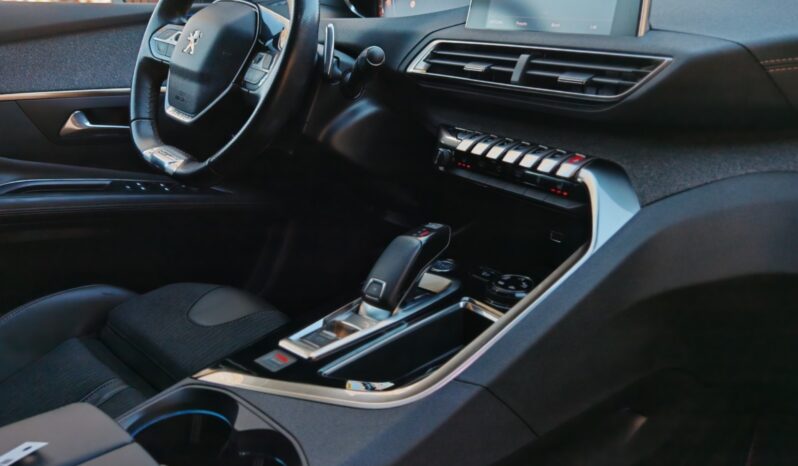 
								Peugeot 3008 GT-Line full									