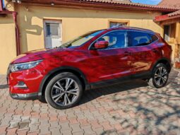 
										Nissan Qashqai N-Conecta full									