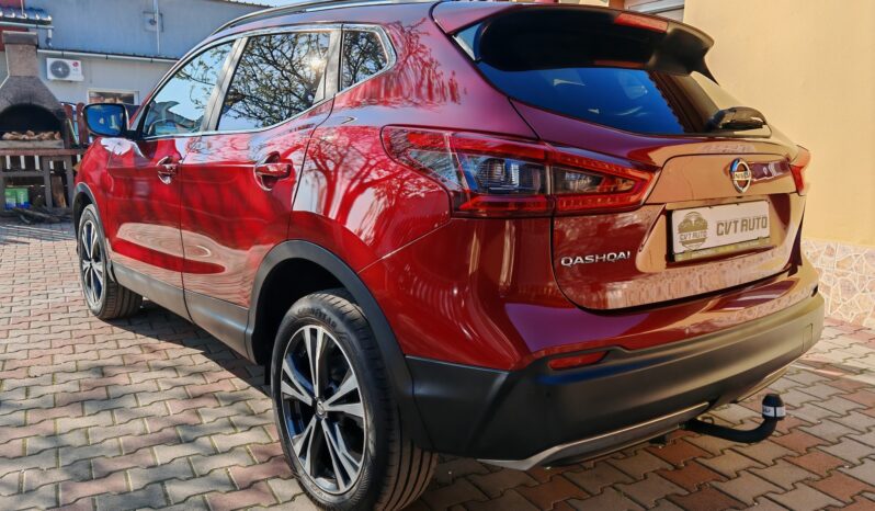 
								Nissan Qashqai N-Conecta full									