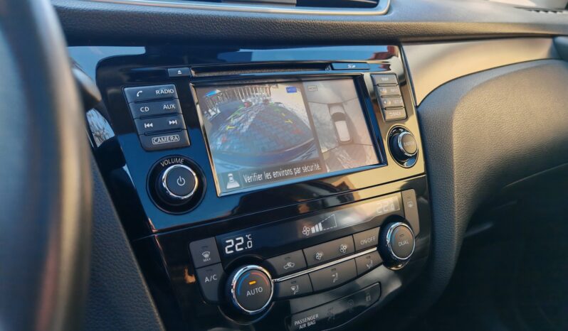 
								Nissan Qashqai N-Conecta full									