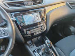 
										Nissan Qashqai N-Conecta full									