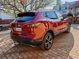 
										Nissan Qashqai N-Conecta full									