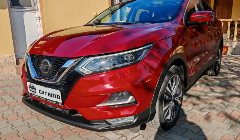 
								Nissan Qashqai N-Conecta full									