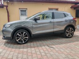 
										Nissan Qashqai 1.5 Turbodiesel Tekna full									